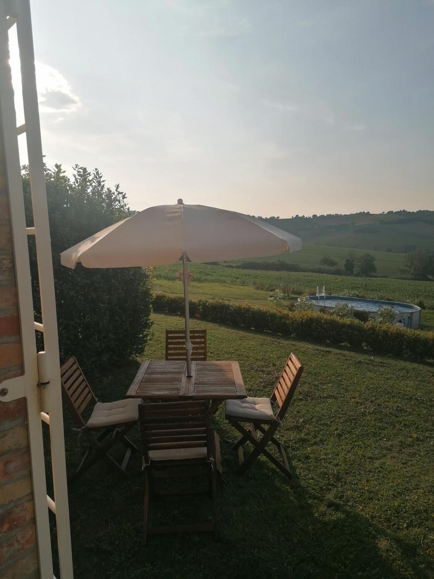 Il Giardino Nella Valle Belvedere Ostrense ภายนอก รูปภาพ